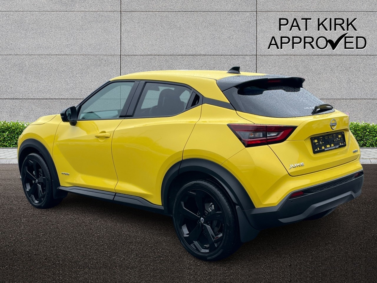 2025 Nissan Juke 1.6 Hybrid Tekna 5dr Auto - vehicle photo 2 for sale on PureCar