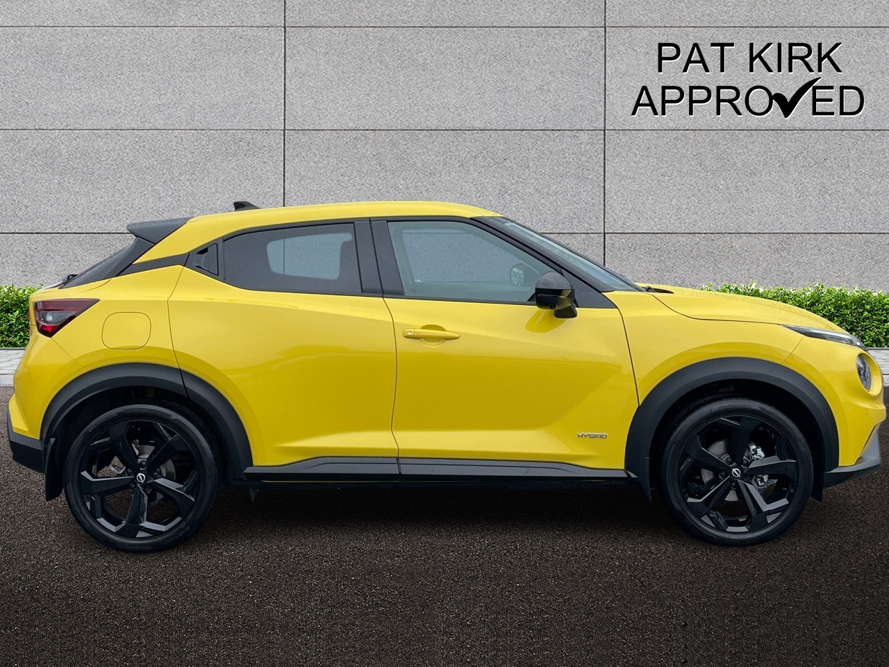 2025 Nissan Juke 1.6 Hybrid Tekna 5dr Auto - vehicle photo 3 for sale on PureCar