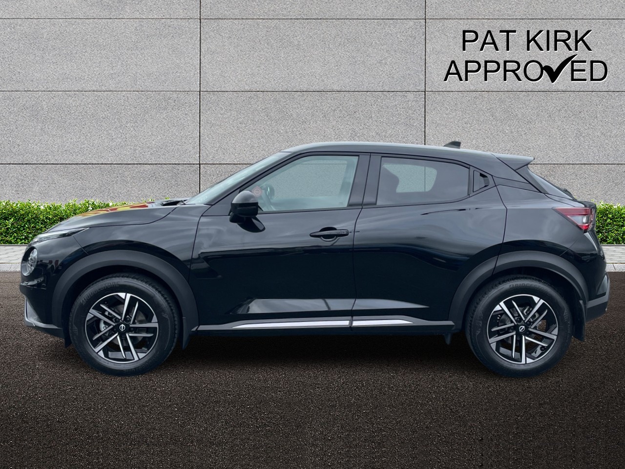 2025 Nissan Juke 1.0 DiG-T N-Connecta 5dr - vehicle photo 14 for sale on PureCar