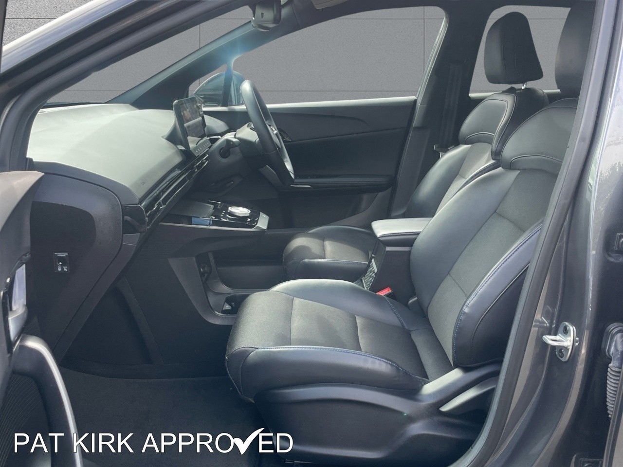 2024 MG Mg4 150kW Trophy EV Long Range 64kWh 5dr Auto - vehicle photo 12 for sale on PureCar