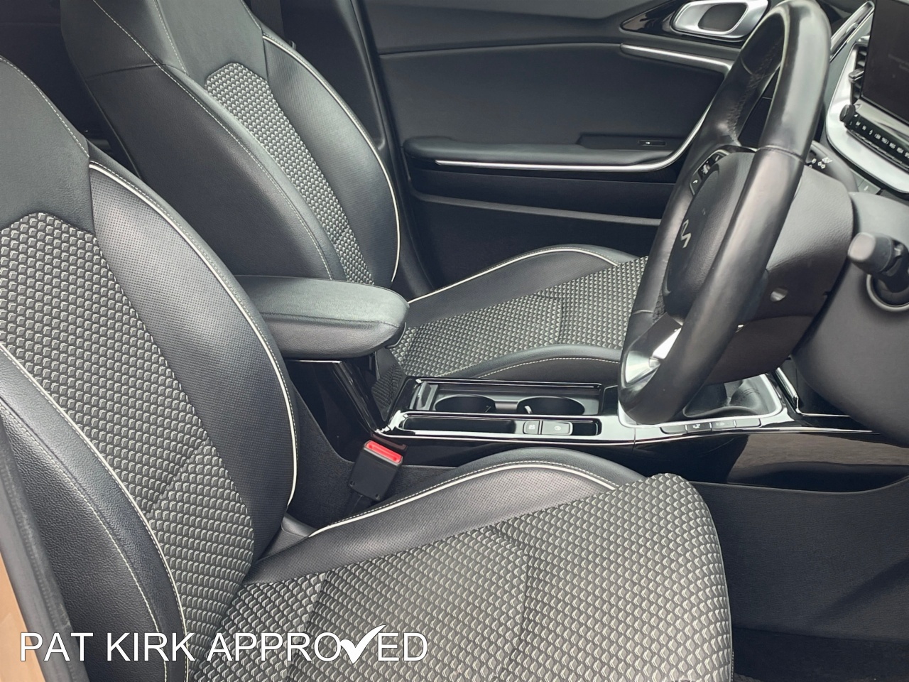 2022 Kia XCeed 1.5T GDi ISG 3 5dr - vehicle photo 6 for sale on PureCar