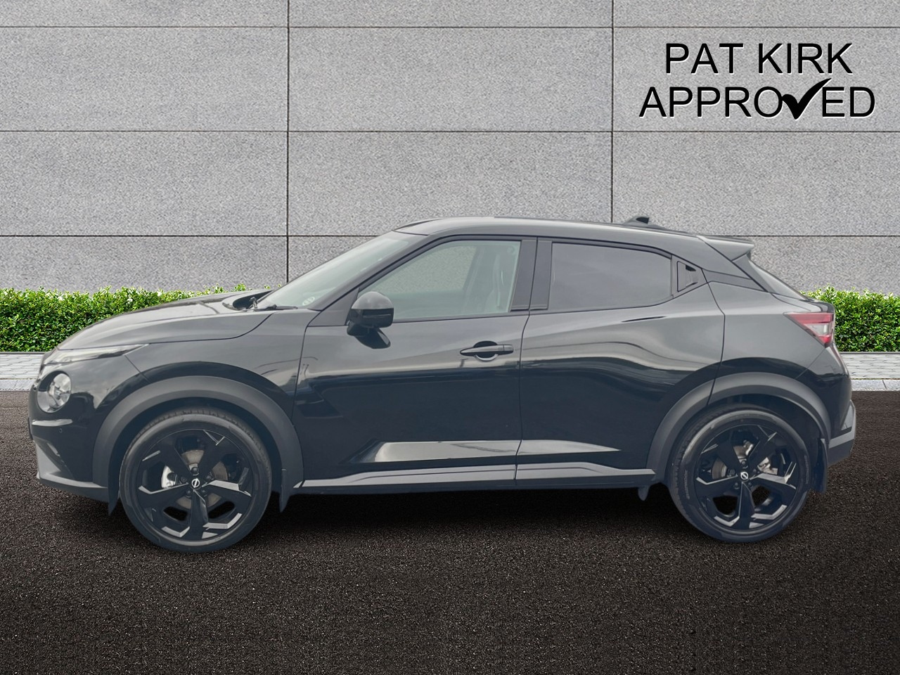 2026 Nissan Juke 1.6 Hybrid Tekna 5dr Auto - vehicle photo 14 for sale on PureCar