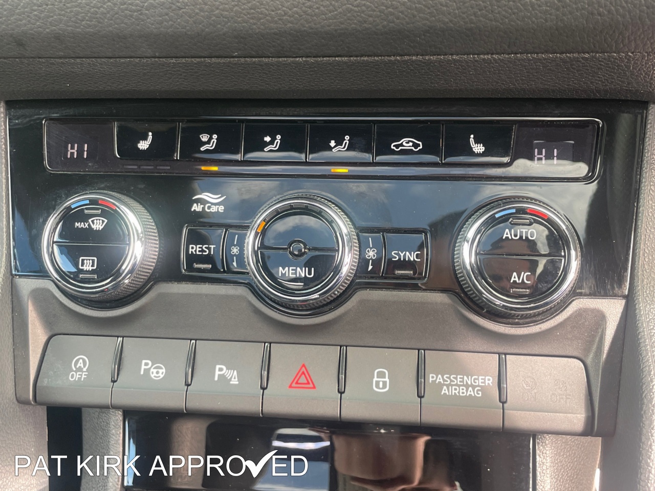 2024 Skoda KODIAQ 2.0 TDI 200 Sport Line 4x4 5dr DSG [7 Seat] - vehicle photo 25 for sale on PureCar