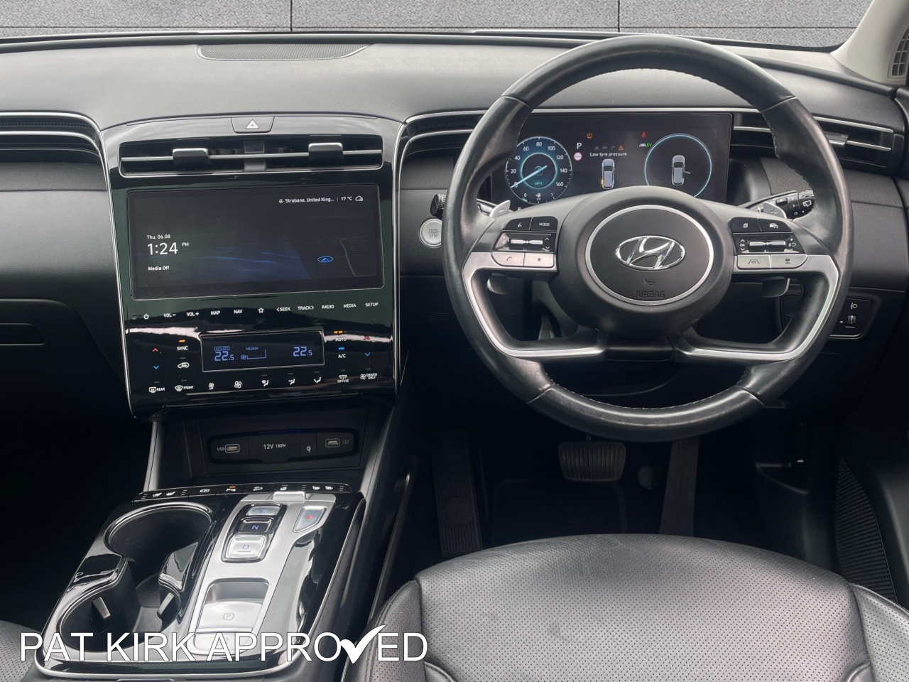 2022 Hyundai Tucson 1.6 TGDi Hybrid 230 Ultimate 5dr 2WD Auto - vehicle photo 17 for sale on PureCar
