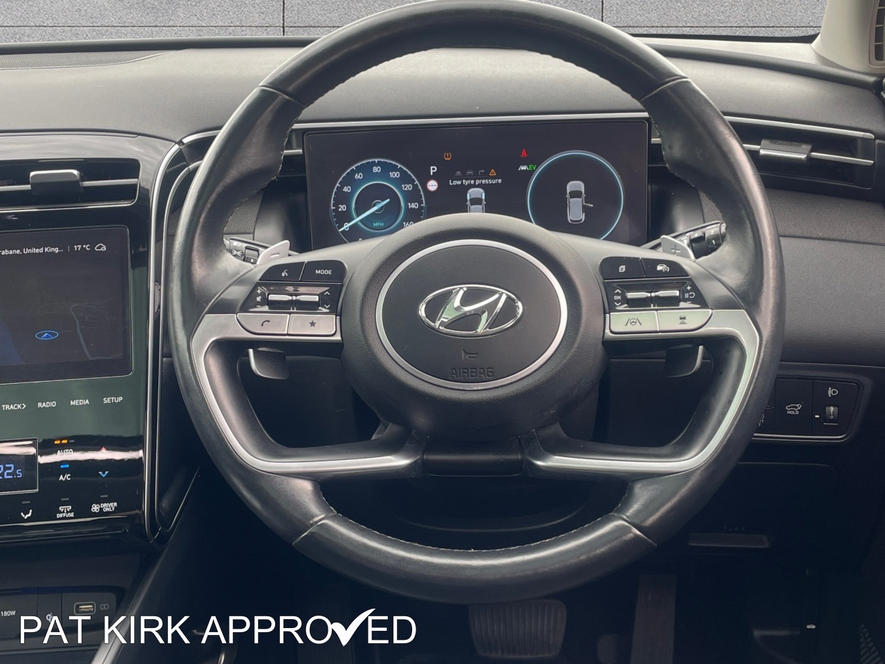 2022 Hyundai Tucson 1.6 TGDi Hybrid 230 Ultimate 5dr 2WD Auto - vehicle photo 18 for sale on PureCar