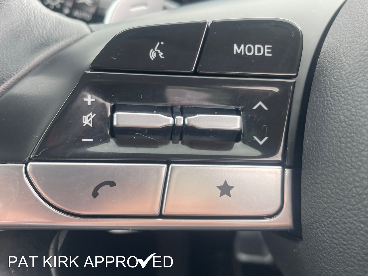 2022 Hyundai Tucson 1.6 TGDi Hybrid 230 Ultimate 5dr 2WD Auto - vehicle photo 19 for sale on PureCar