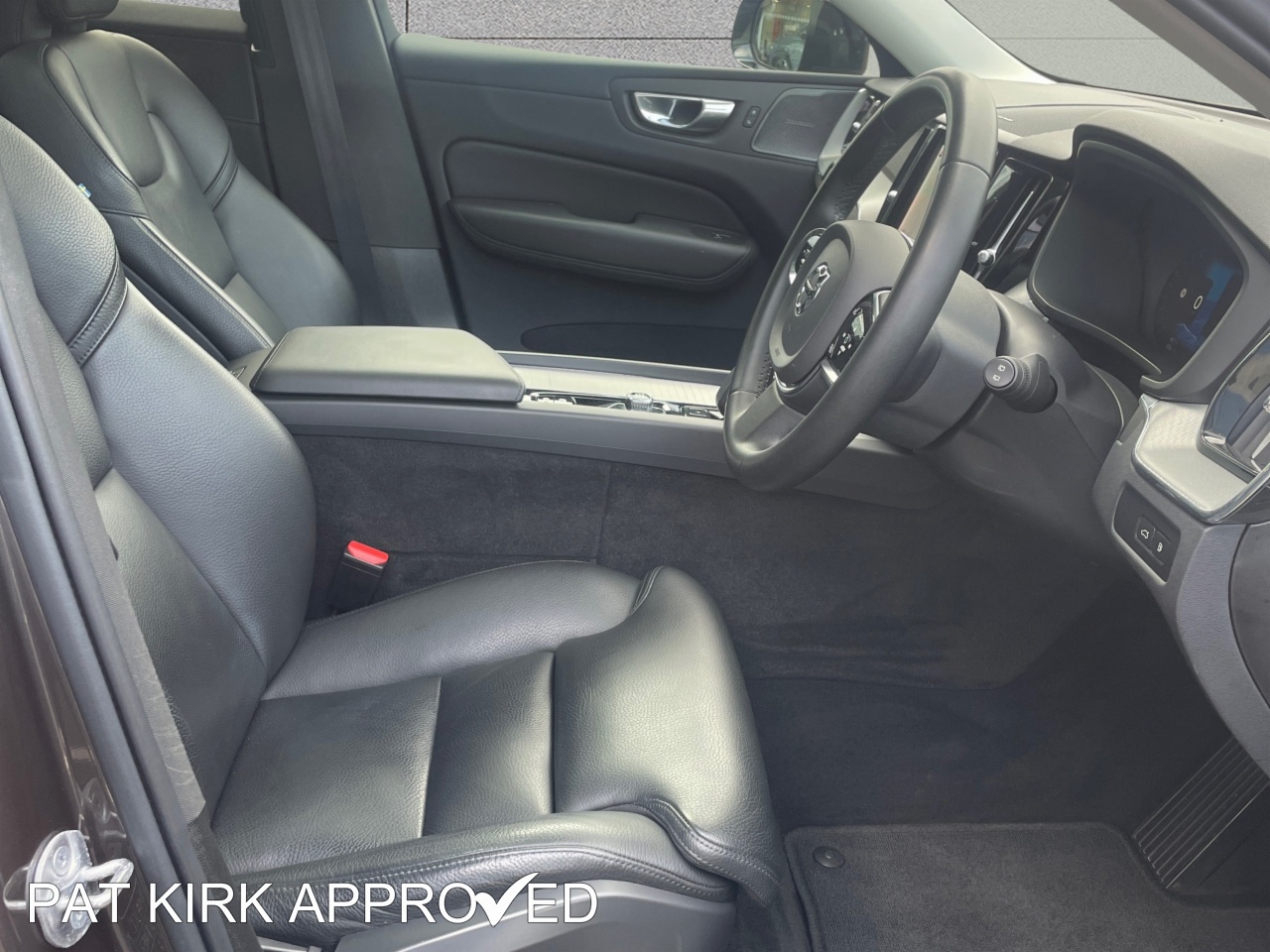 2023 Volvo XC60 2.0 T6 [350] RC PHEV Plus Dark 5dr AWD Geartronic - vehicle photo 6 for sale on PureCar