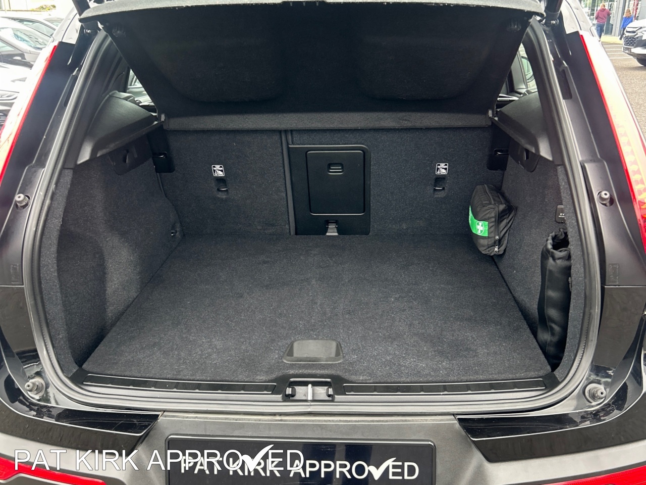 2023 Volvo XC40 1.5 T4 Recharge PHEV Plus Dark 5dr Auto - vehicle photo 23 for sale on PureCar