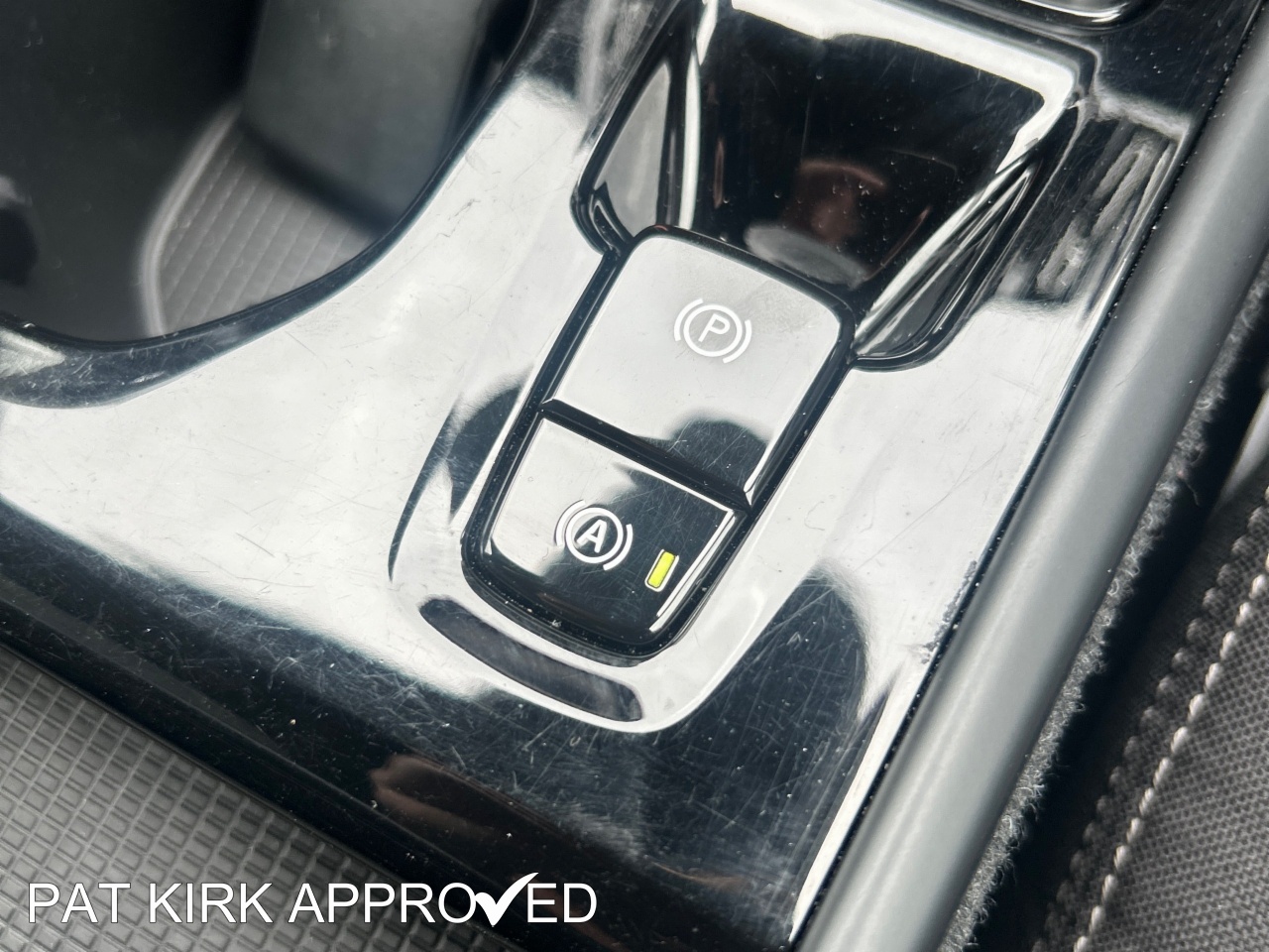 2023 Volvo XC40 1.5 T4 Recharge PHEV Plus Dark 5dr Auto - vehicle photo 37 for sale on PureCar