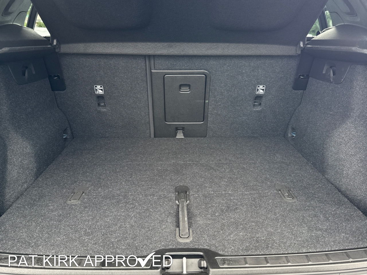 2023 Volvo XC40 170kW Recharge Plus 69kWh 5dr Auto - vehicle photo 24 for sale on PureCar