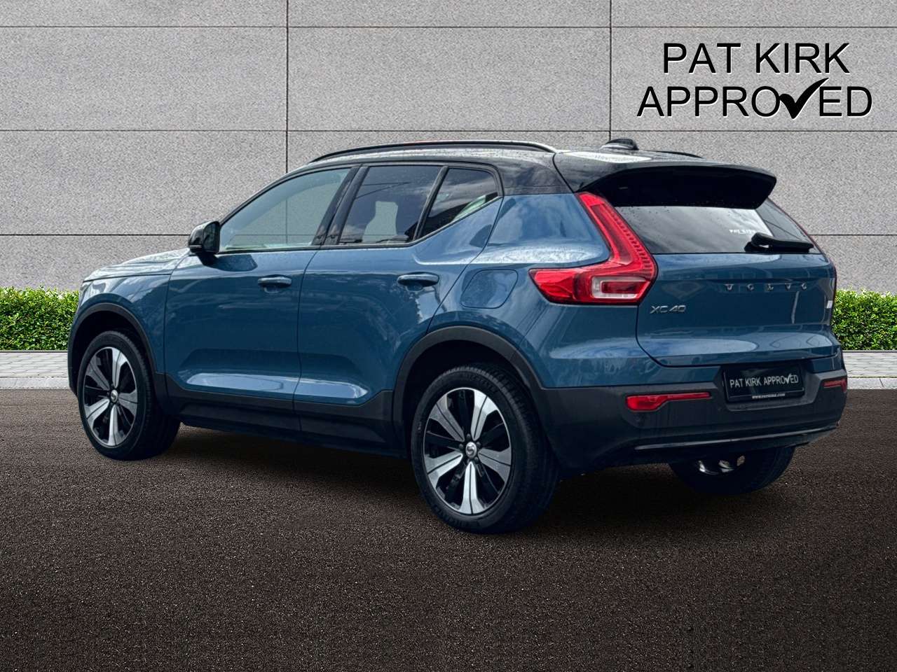 2023 Volvo XC40 170kW Recharge Plus 69kWh 5dr Auto - vehicle photo 3 for sale on PureCar