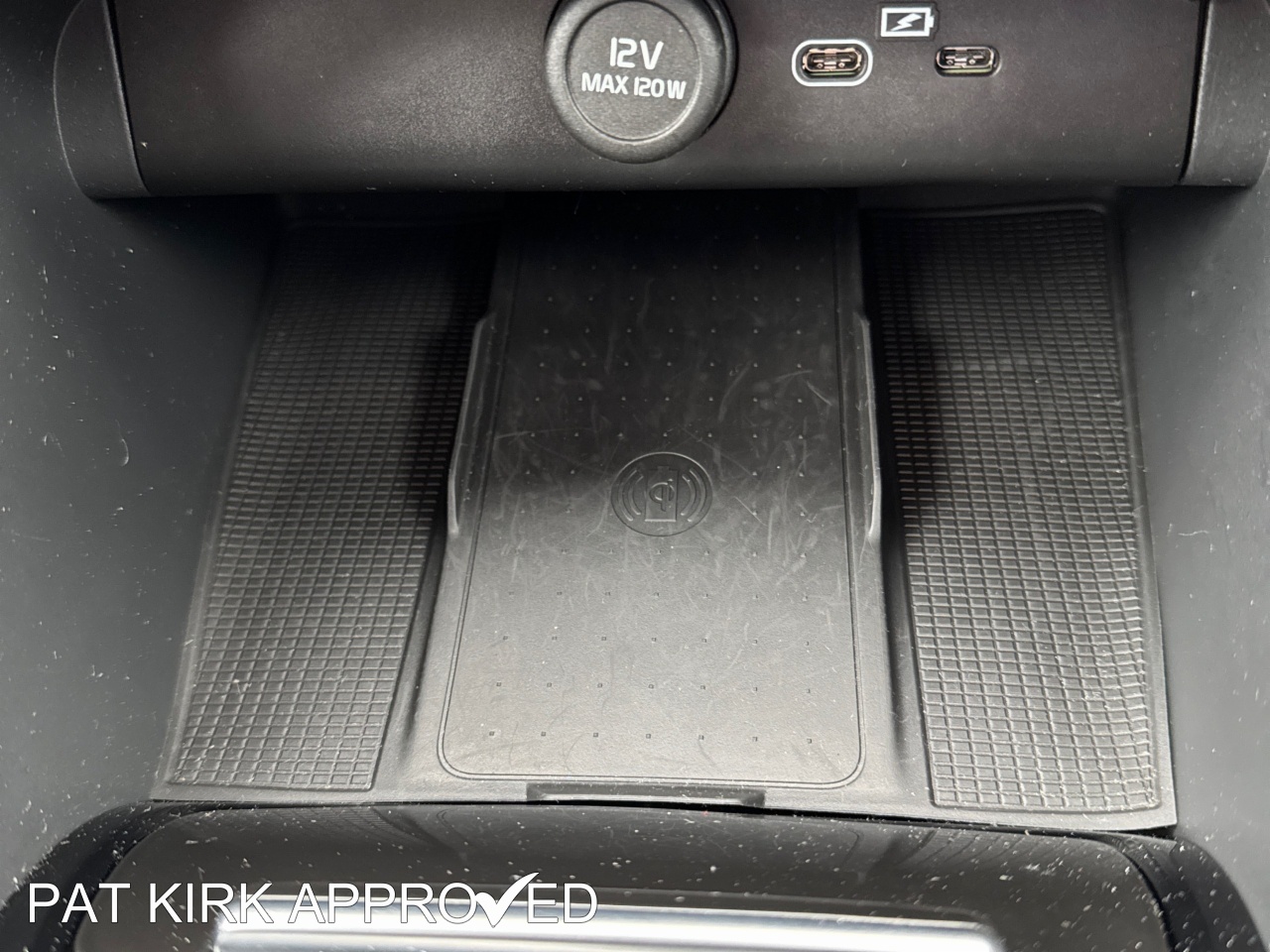 2023 Volvo XC40 170kW Recharge Plus 69kWh 5dr Auto - vehicle photo 32 for sale on PureCar
