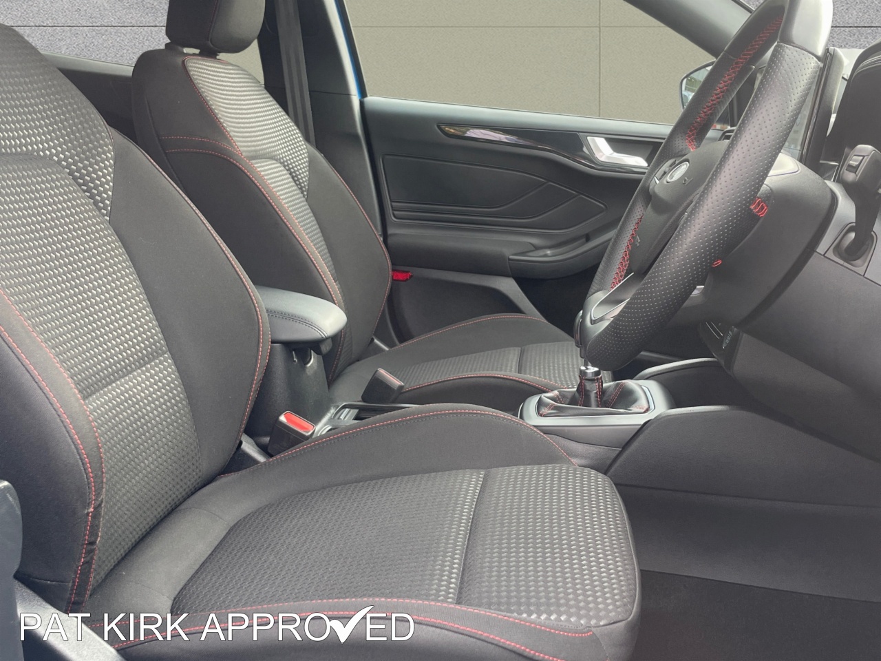2024 Ford Focus 1.0 EcoBoost Hybrid mHEV ST-Line 5dr - vehicle photo 6 for sale on PureCar