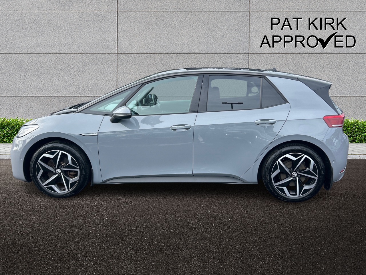 2022 Volkswagen Id.3 150kW Family Pro Performance 58kWh 5dr Auto - vehicle photo 17 for sale on PureCar