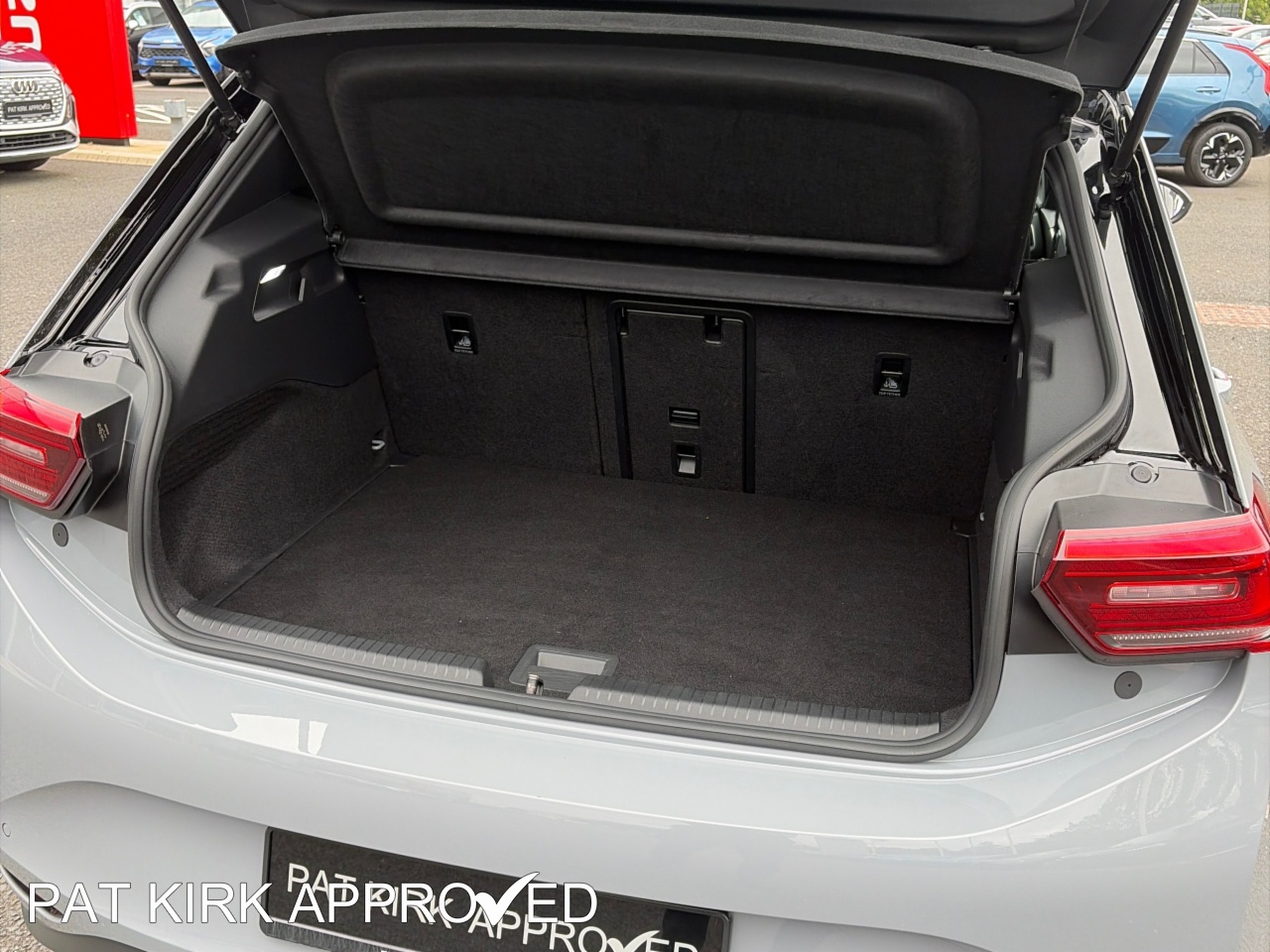 2022 Volkswagen Id.3 150kW Family Pro Performance 58kWh 5dr Auto - vehicle photo 24 for sale on PureCar
