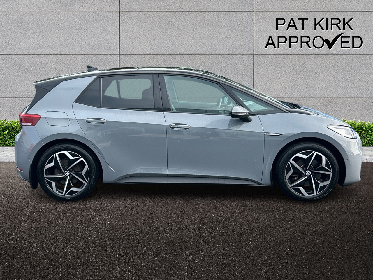 2022 Volkswagen Id.3 150kW Family Pro Performance 58kWh 5dr Auto - vehicle photo 5 for sale on PureCar