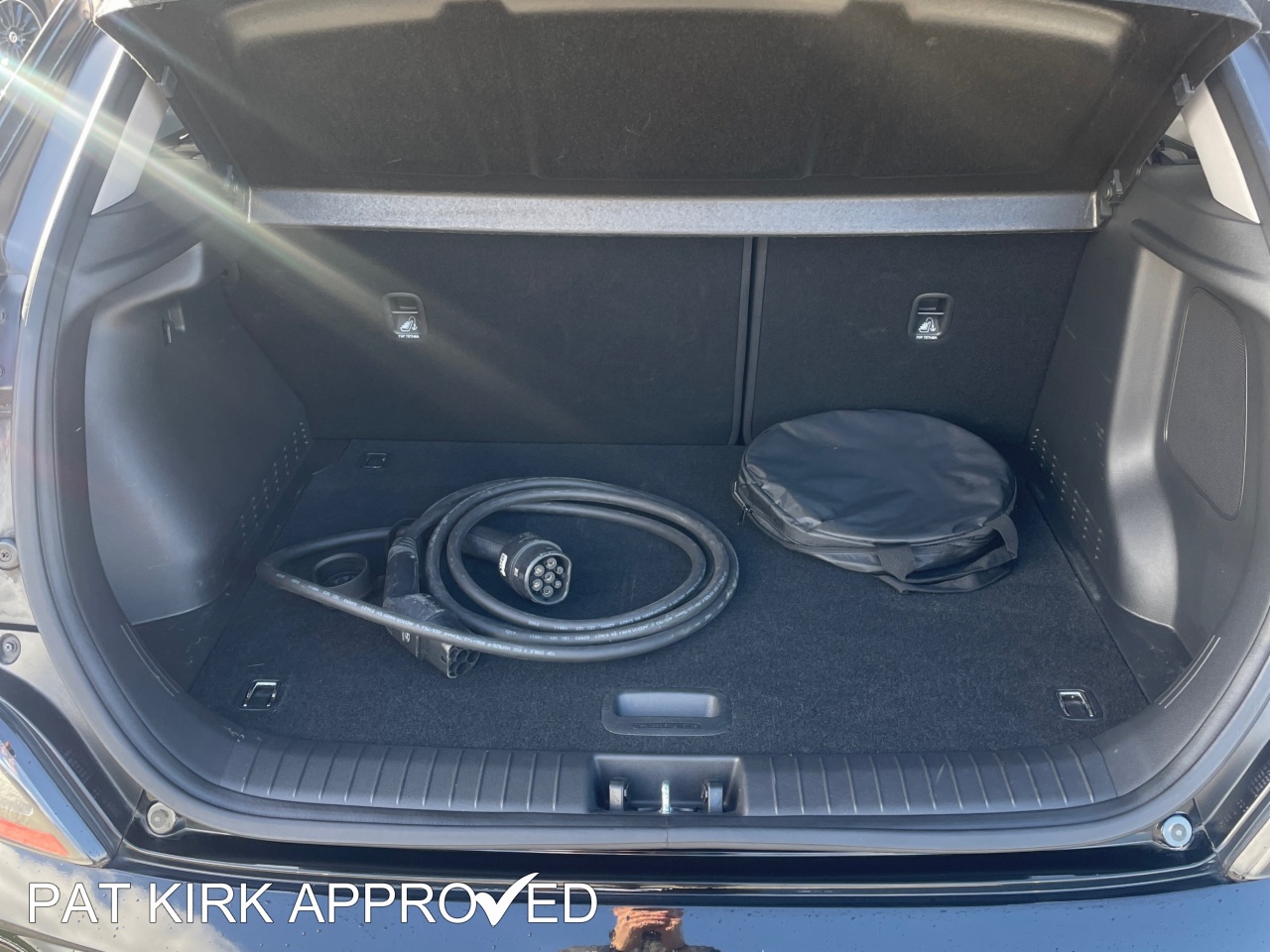 2023 Hyundai Kona 150kW Ultimate 64kWh 5dr Auto - vehicle photo 24 for sale on PureCar