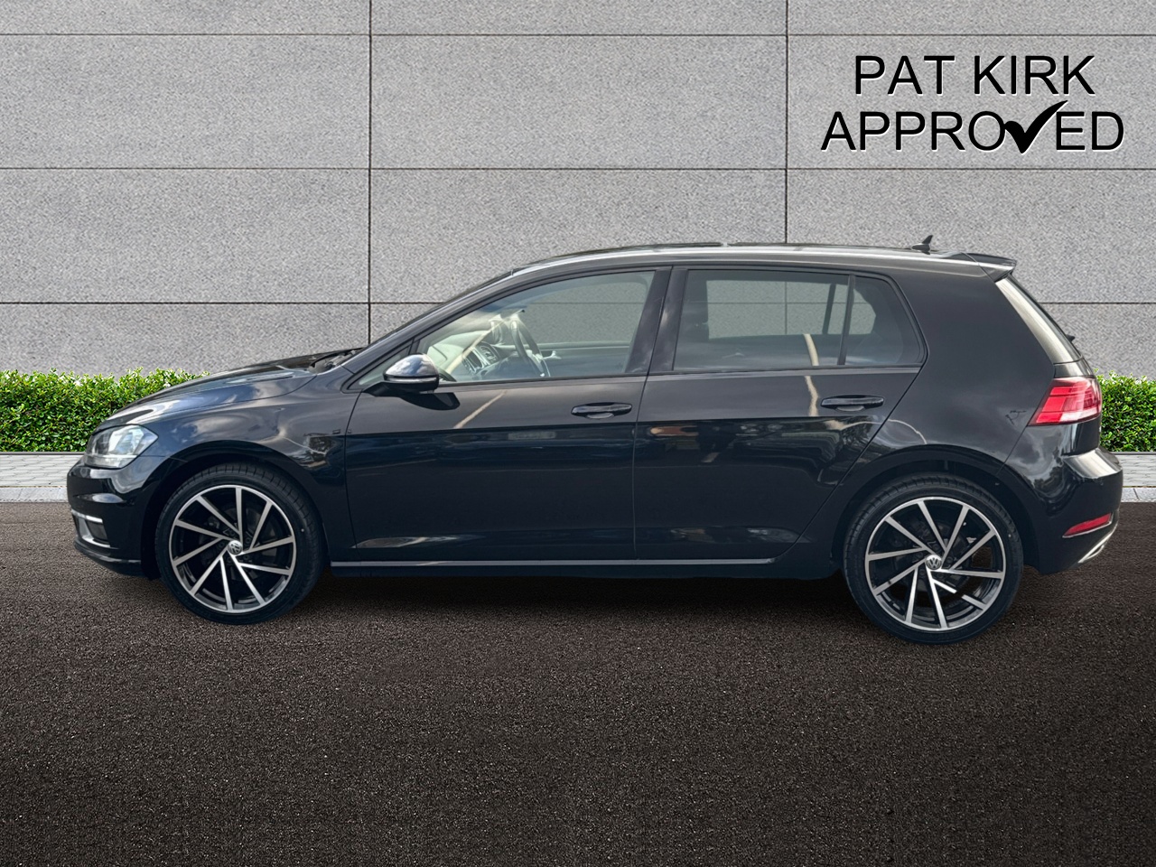 2019 Volkswagen Golf 1.6 TDI Match 5dr - vehicle photo 15 for sale on PureCar