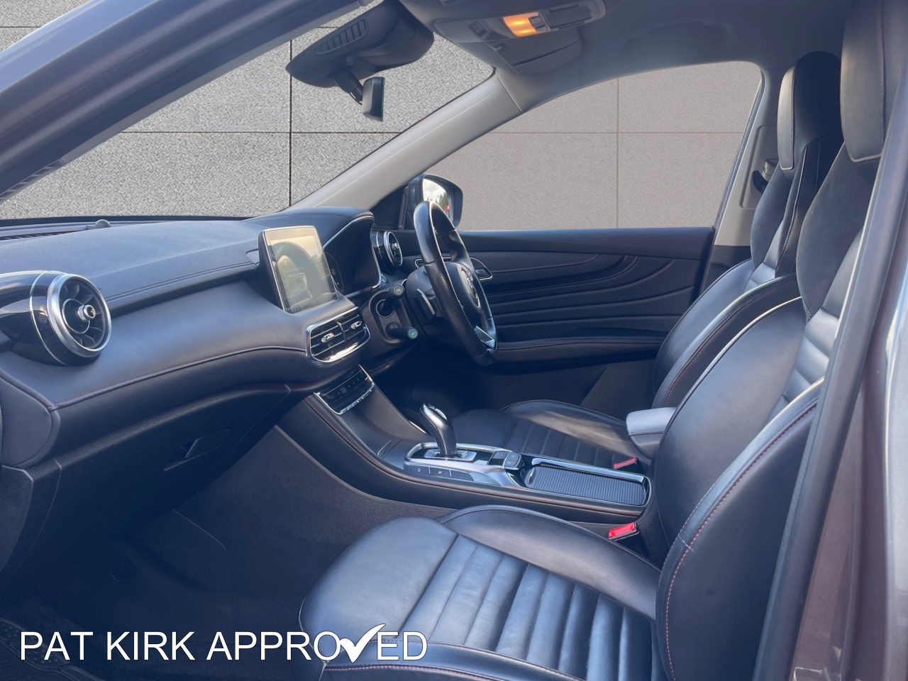 2023 MG HS 1.5 T-GDI Trophy 5dr DCT - vehicle photo 12 for sale on PureCar