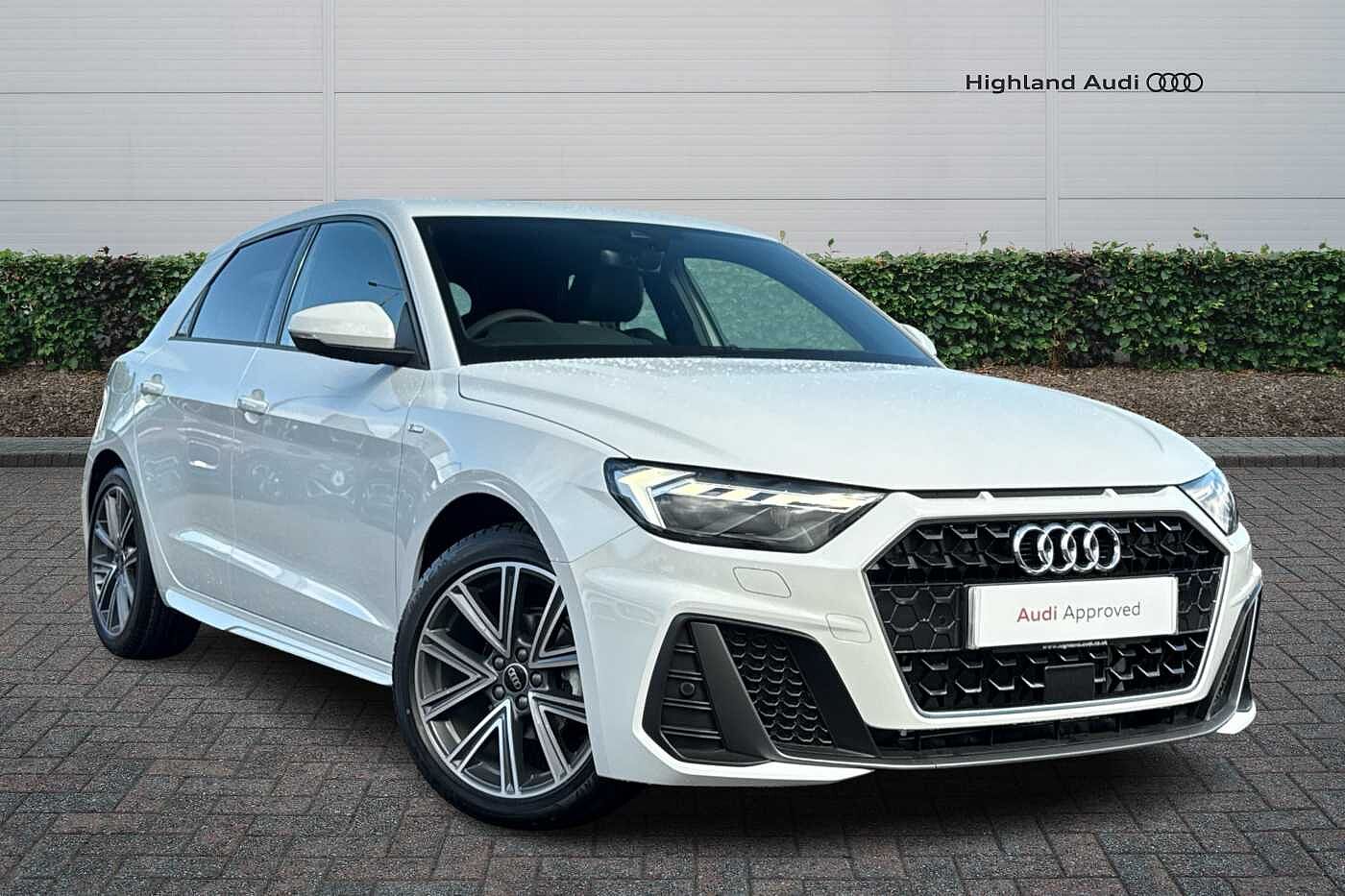 Audi A1 listing photo