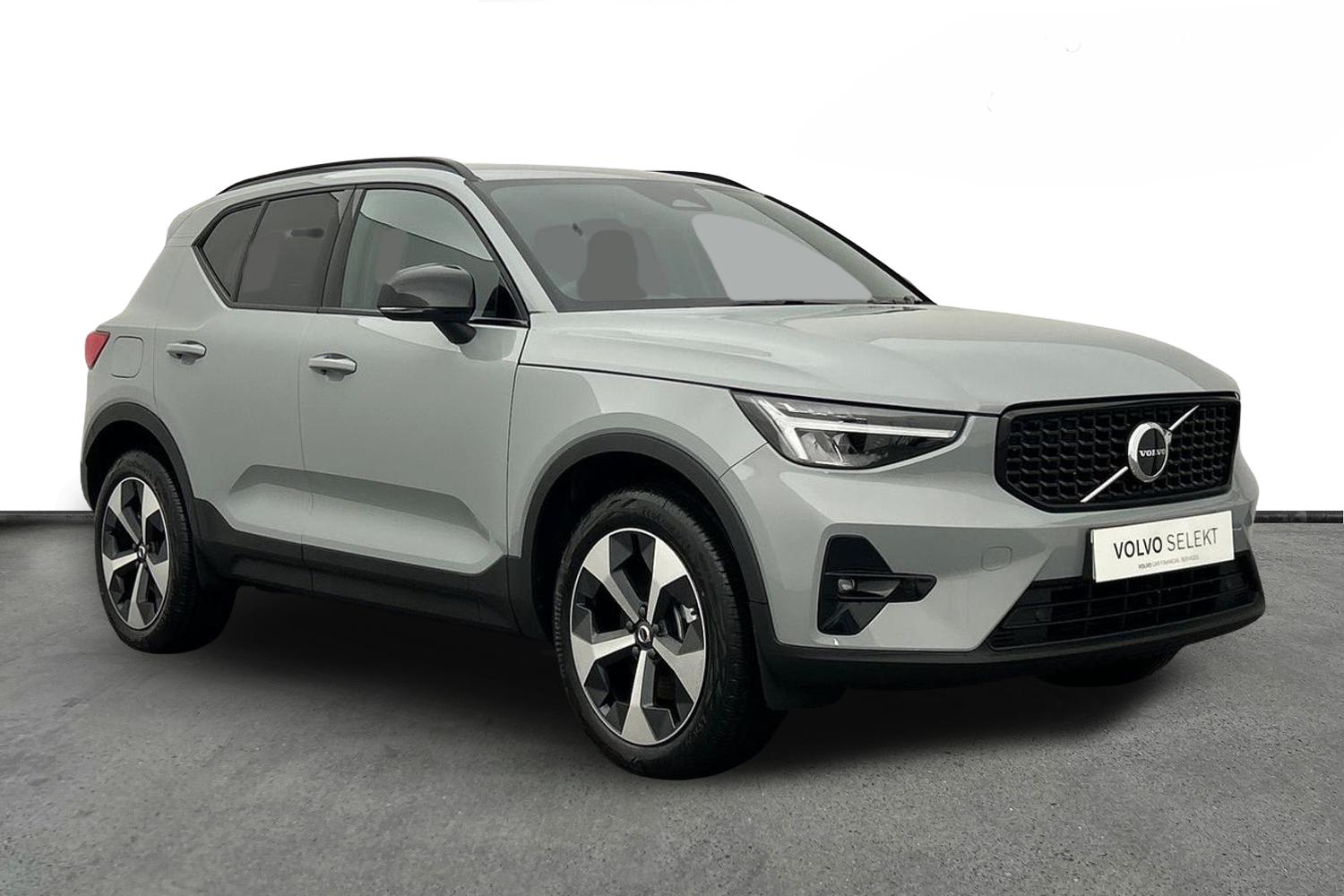 Volvo XC40 listing photo