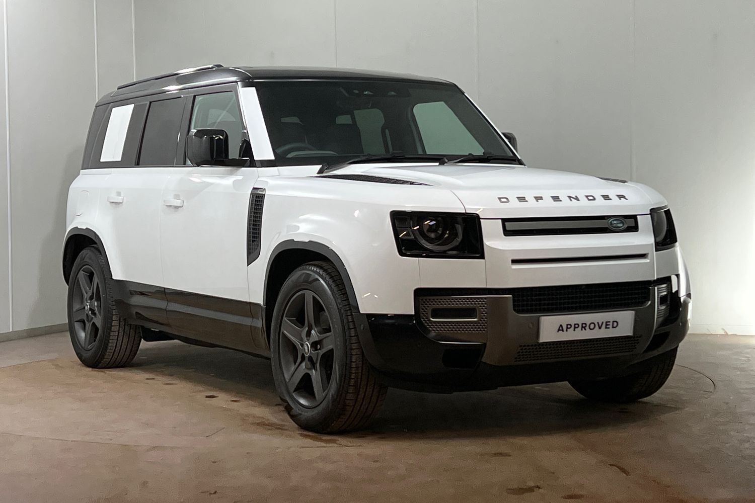 Land Rover Defender 110 listing photo