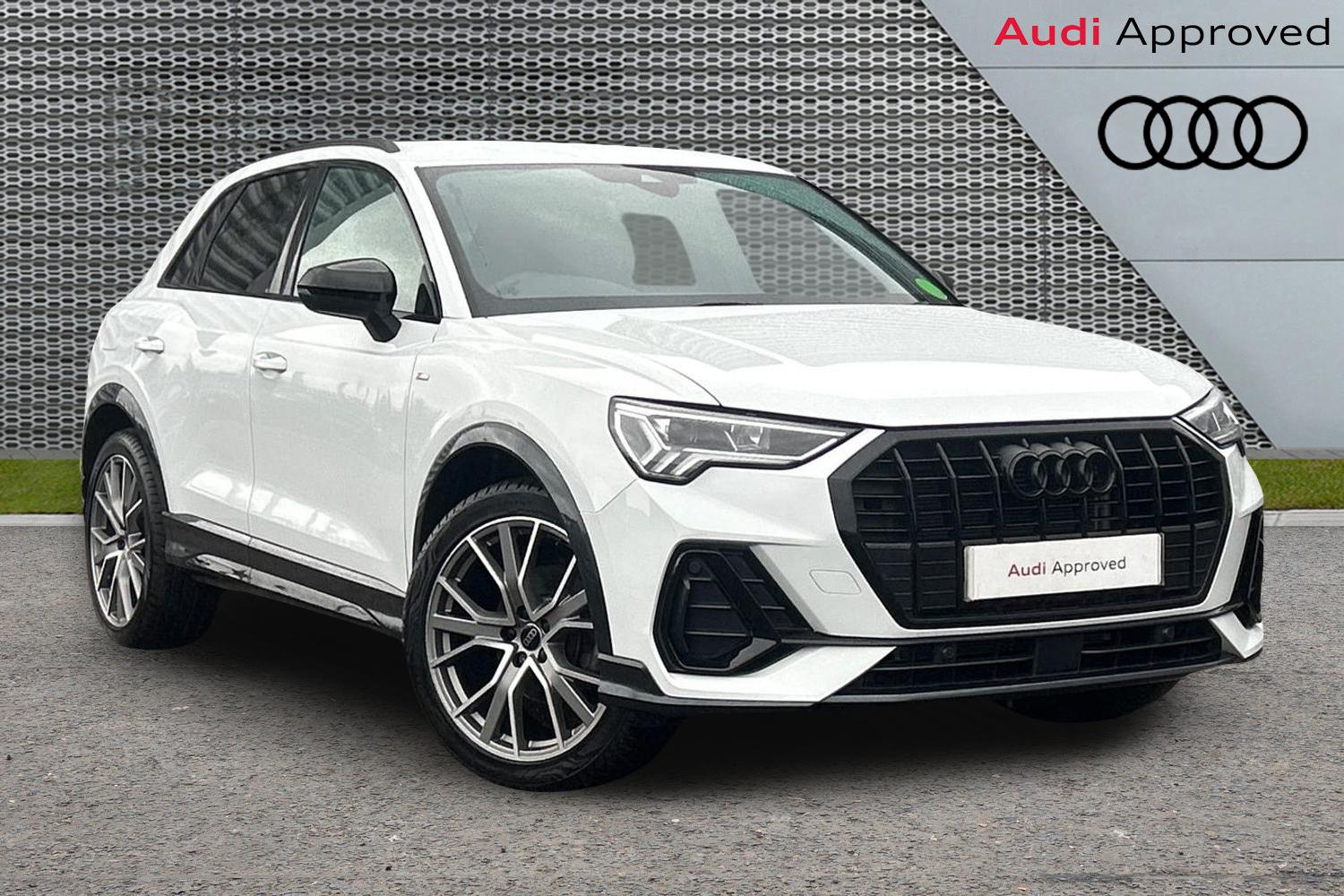 Audi Q3 listing photo