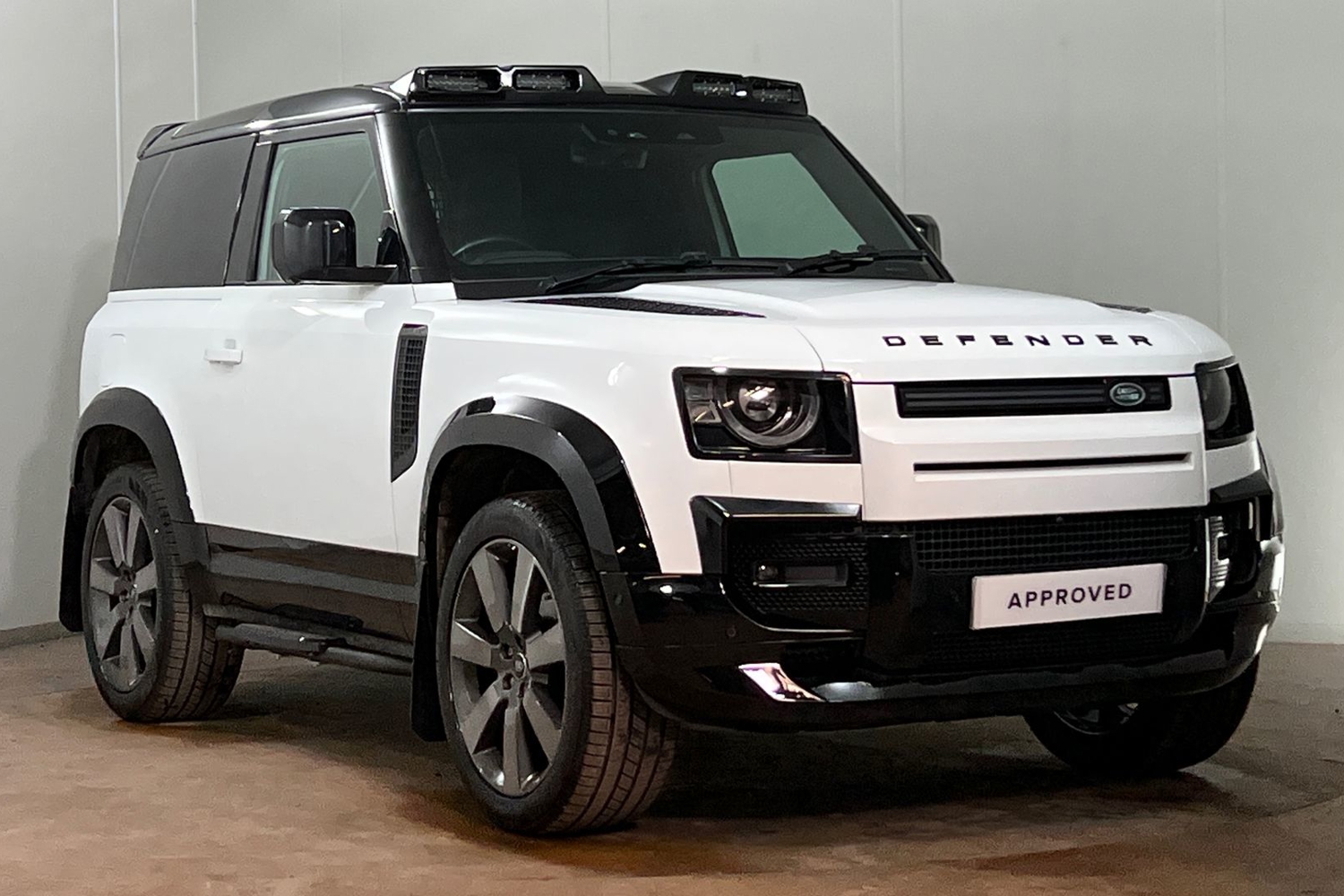 Land Rover Defender 90 listing photo