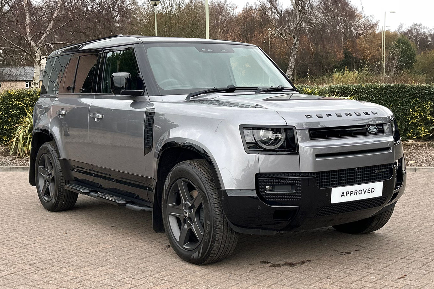 Land Rover Defender 110 listing photo