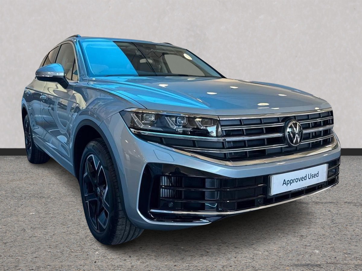 Volkswagen Touareg listing photo