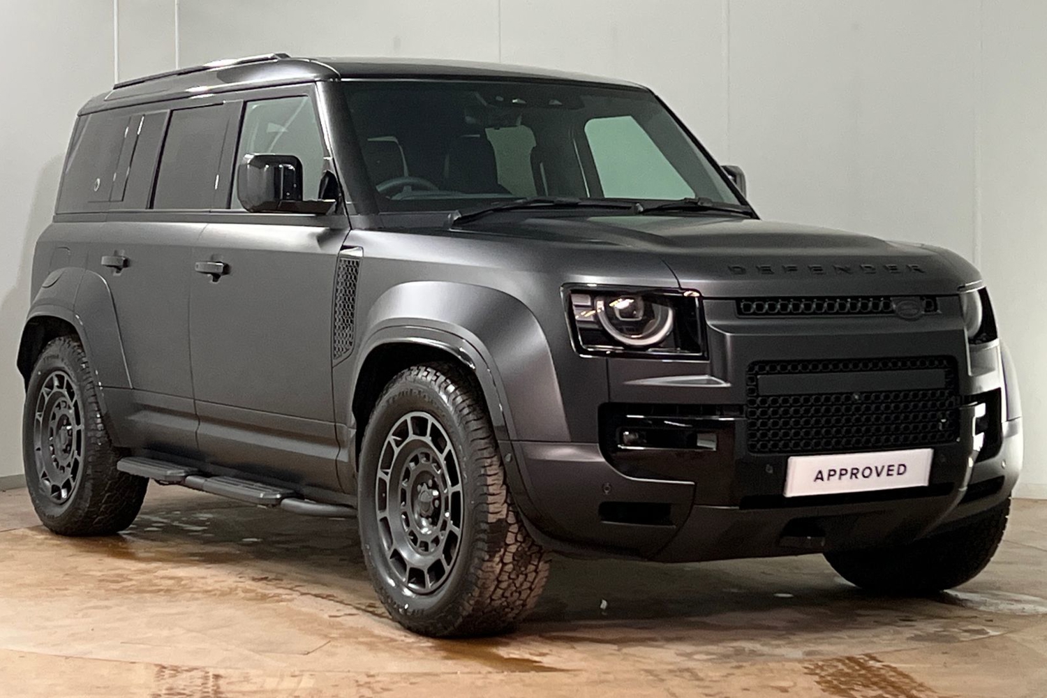 Land Rover Defender 110 listing photo