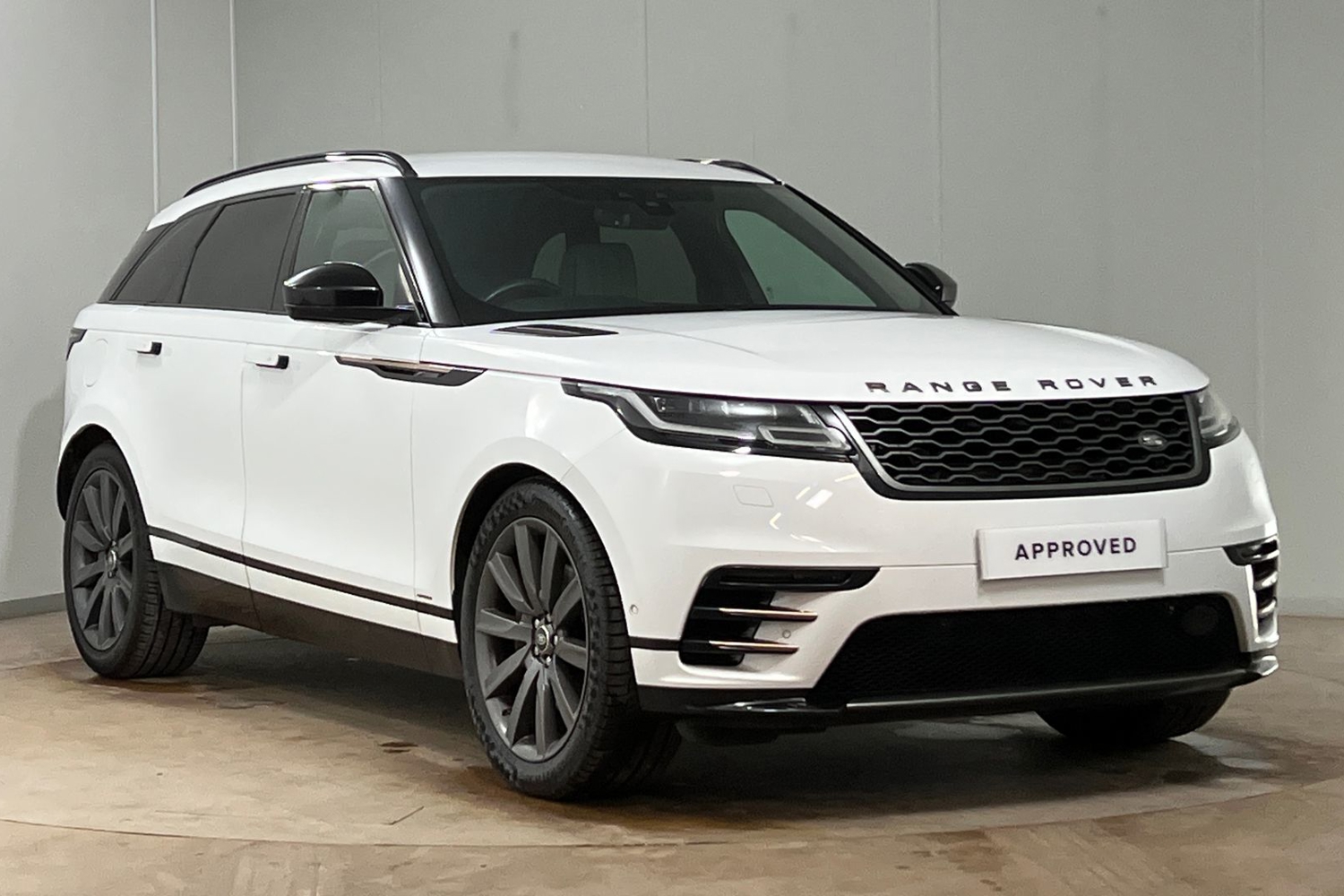 Land Rover Range Rover Velar dealer public-web source image