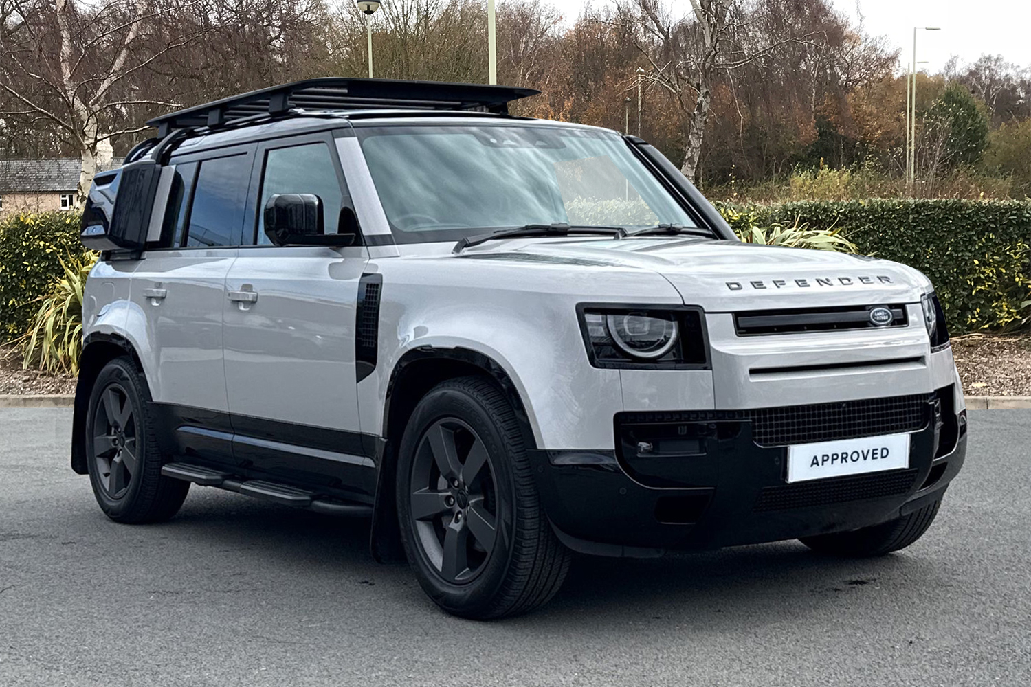 Land Rover Defender 110 listing photo