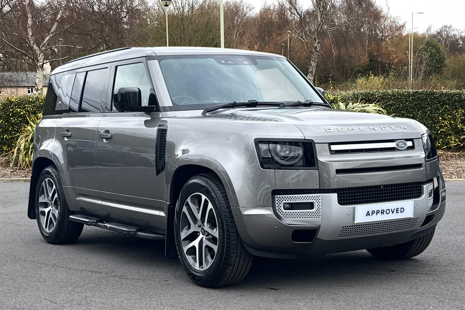 Land Rover Defender 110 listing photo