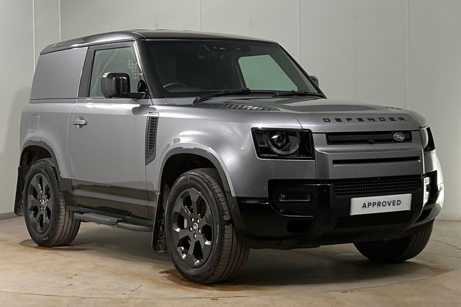 Land Rover Defender 90 listing photo