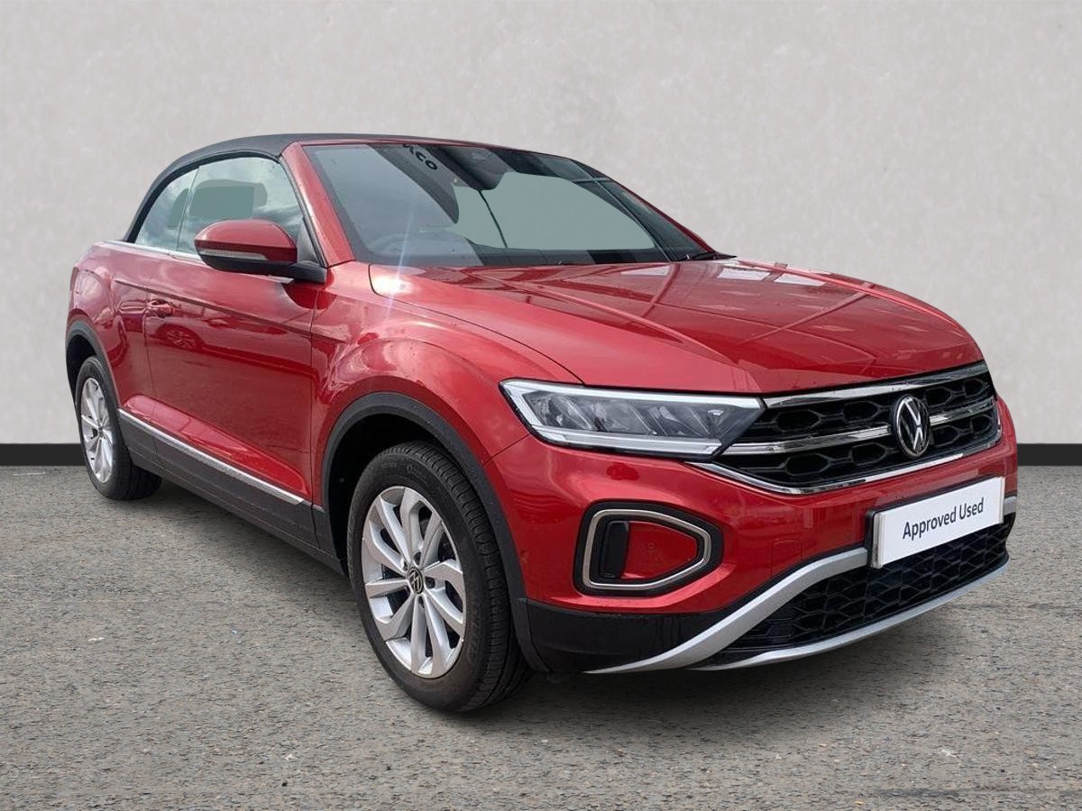 Volkswagen T-Roc listing photo