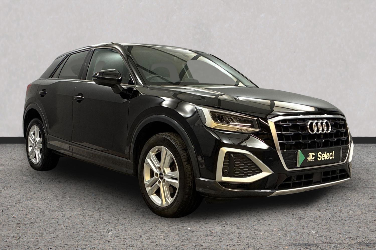Audi Q2 listing photo