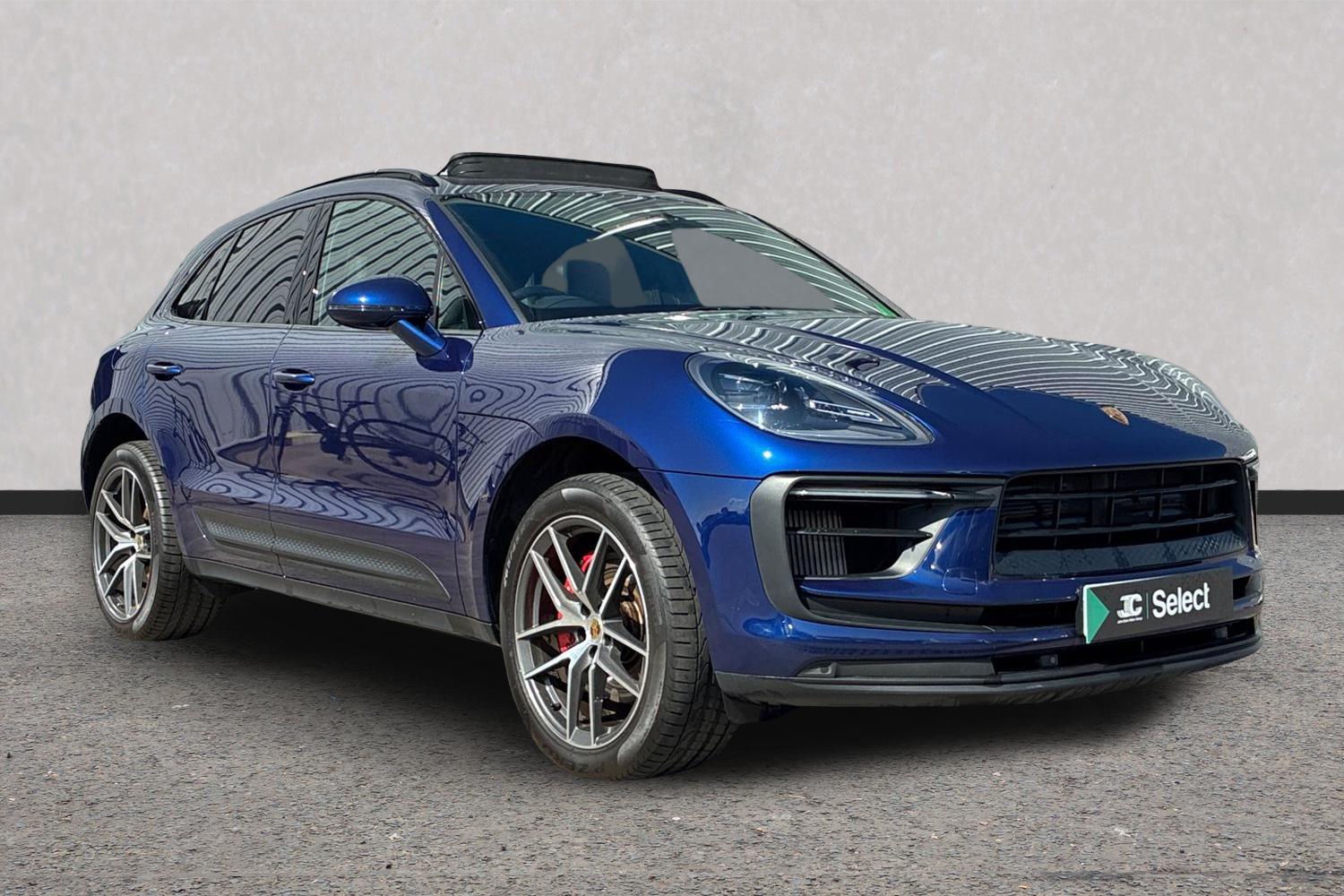 Porsche Macan listing photo
