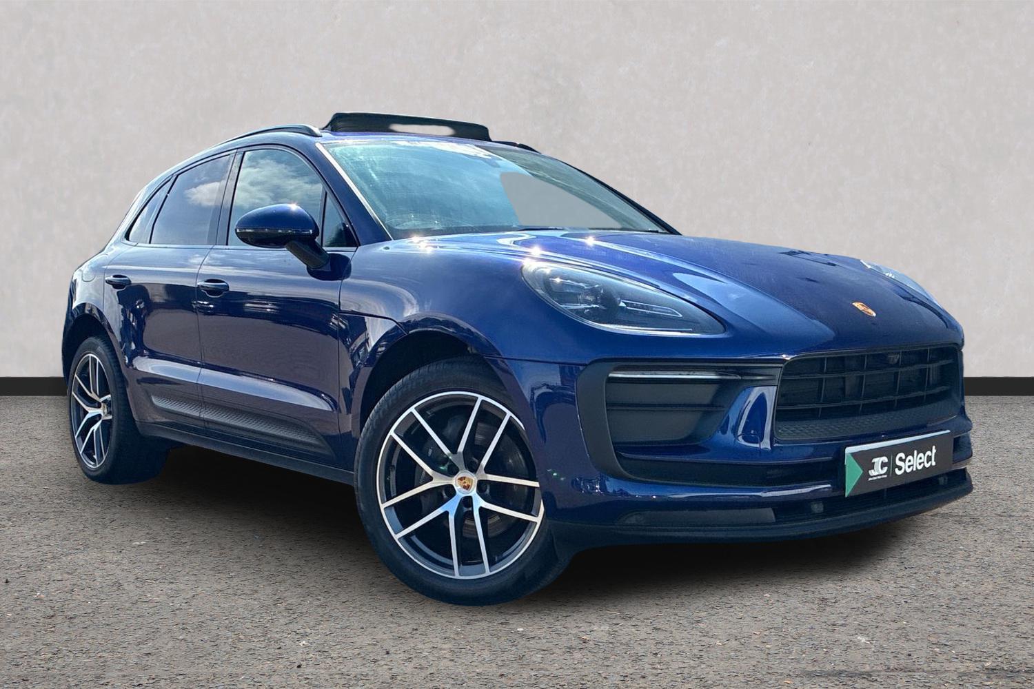 Porsche Macan listing photo