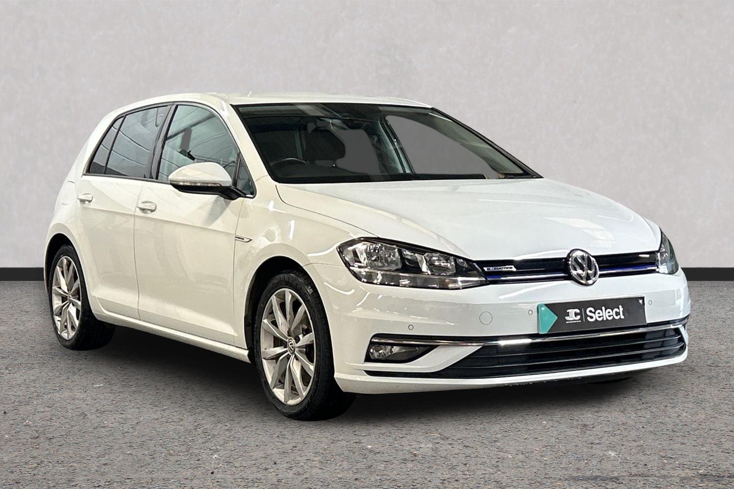 Volkswagen Golf listing photo