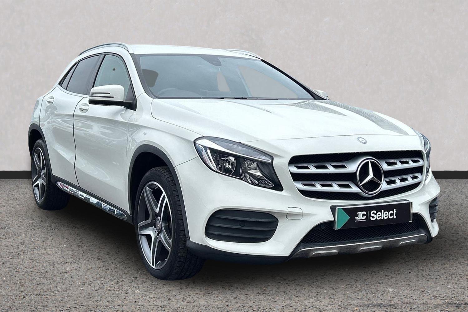 Mercedes-Benz GLA Class listing photo