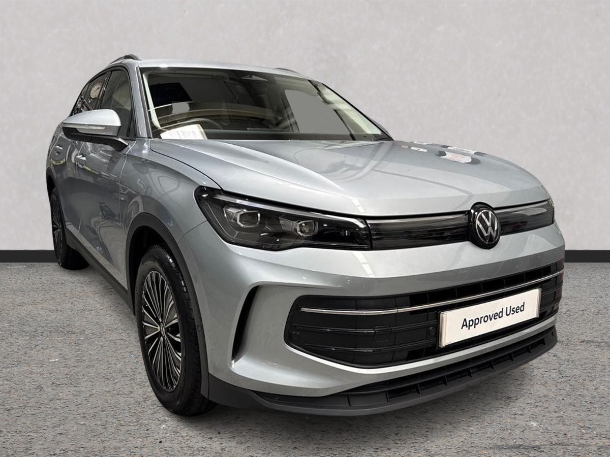 Volkswagen Tiguan listing photo