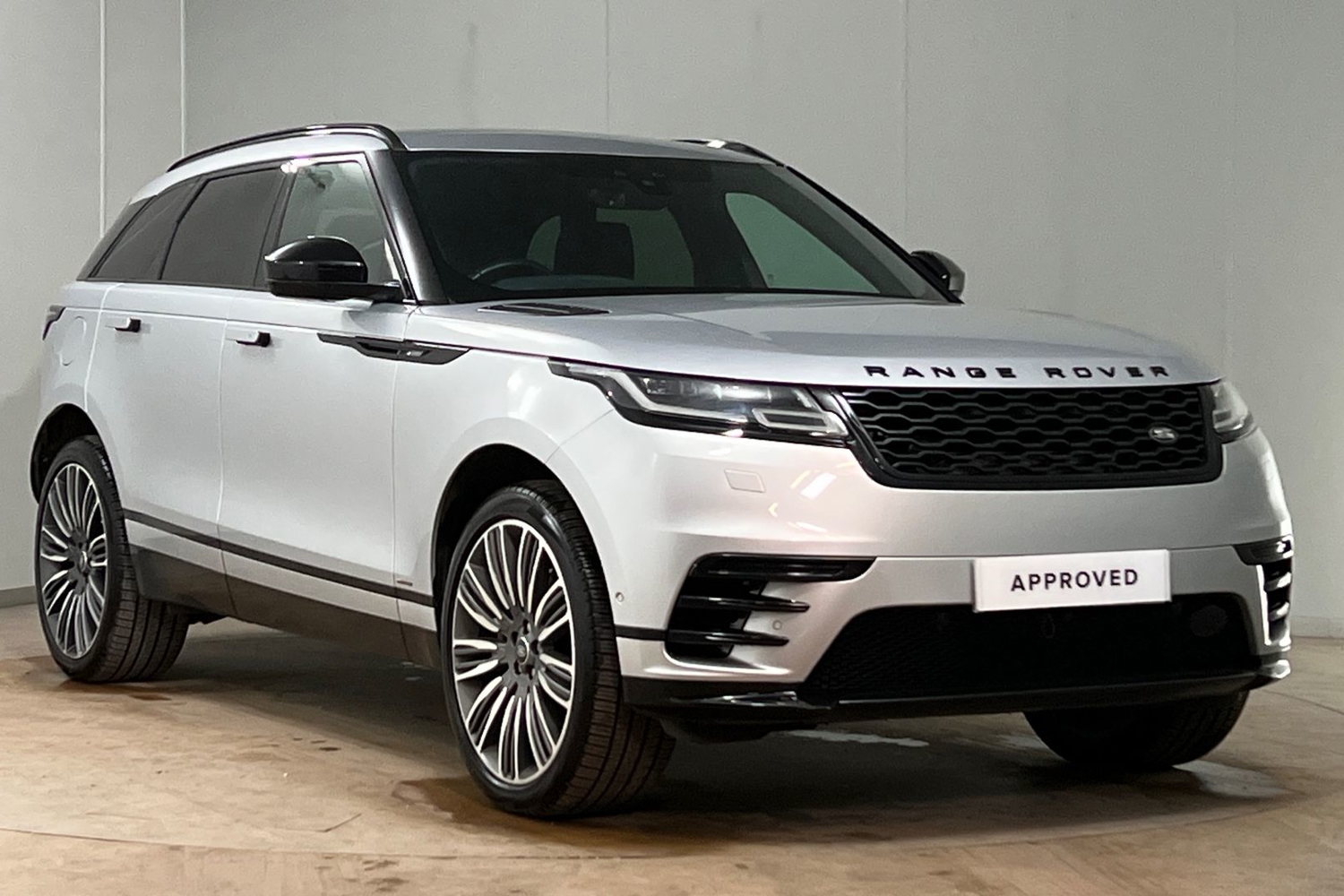 Land Rover Range Rover Velar dealer public-web source image