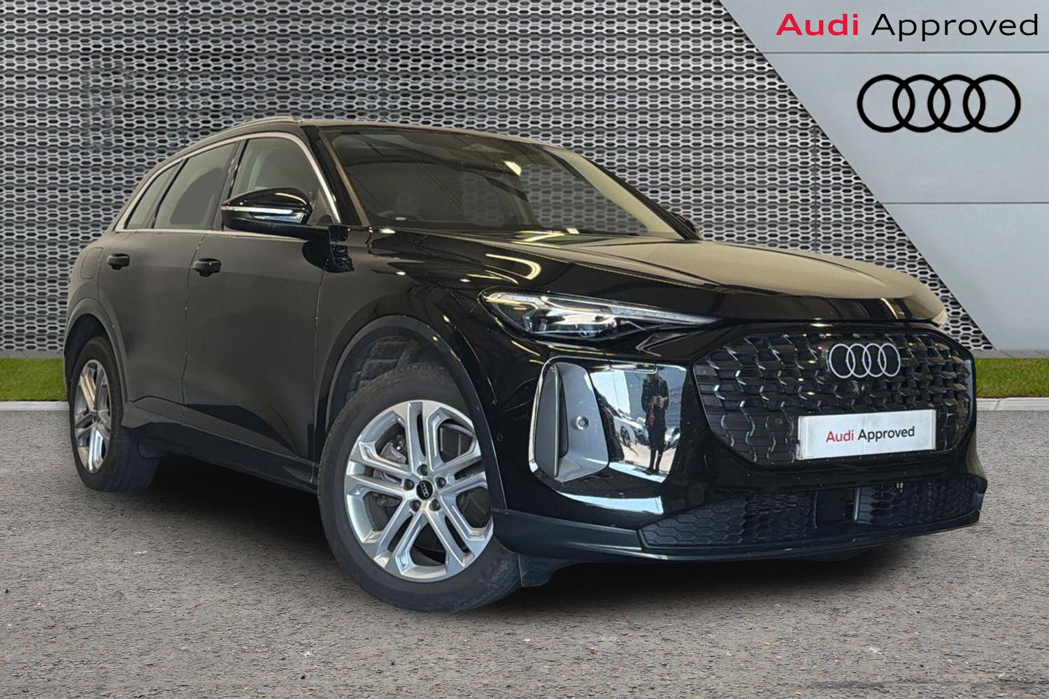 Audi Q5 listing photo