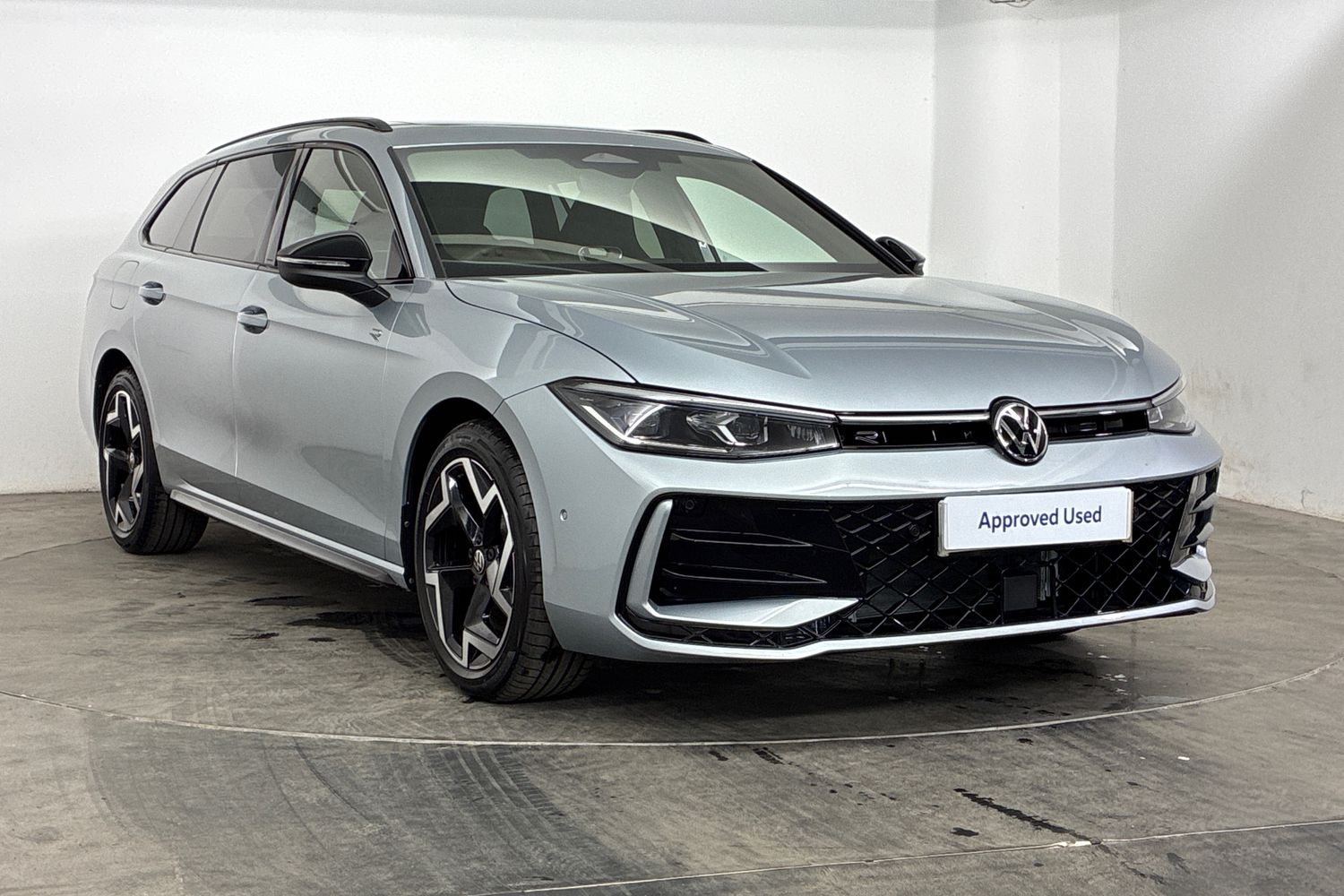 Volkswagen Passat listing photo