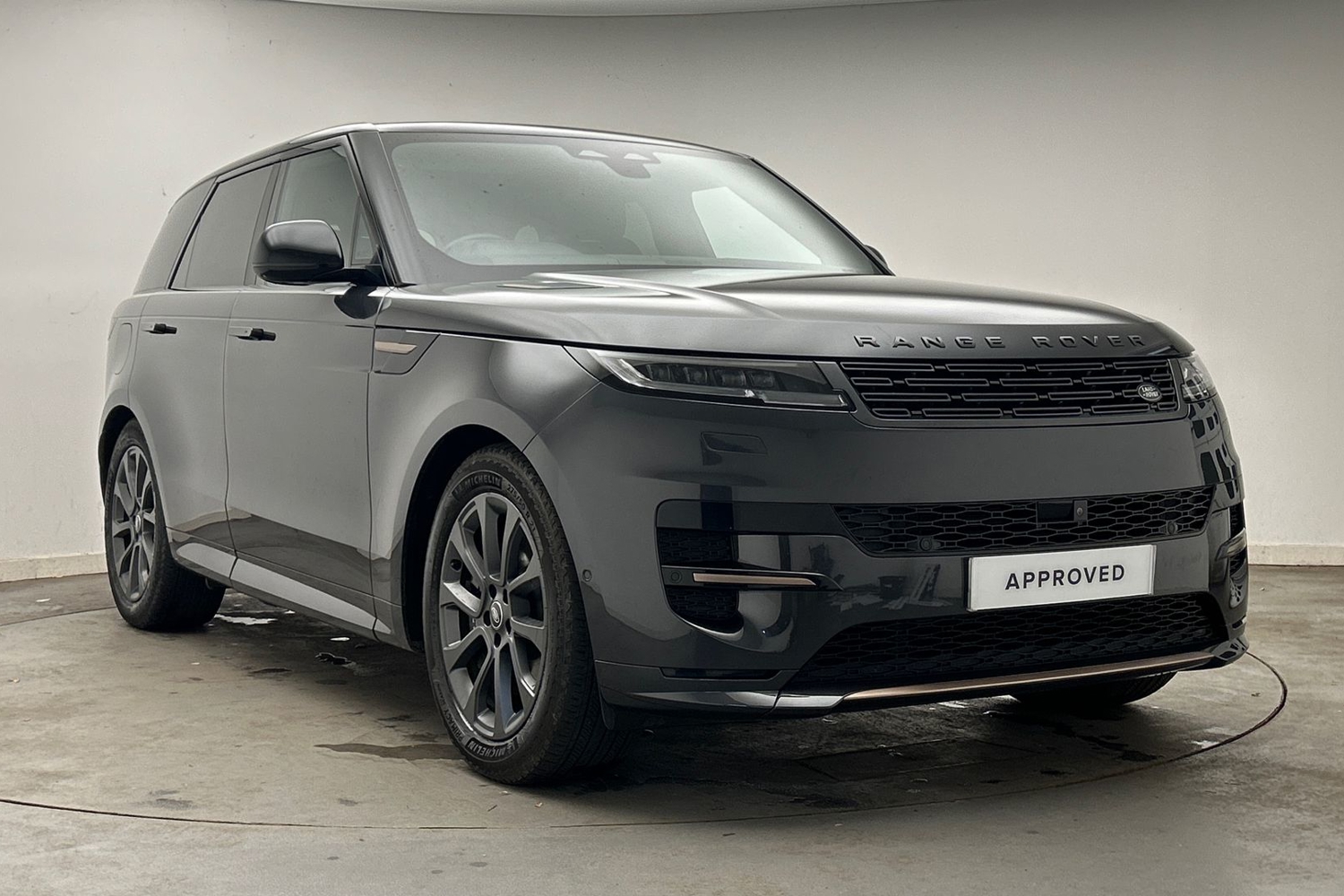 Land Rover Range Rover Sport listing photo