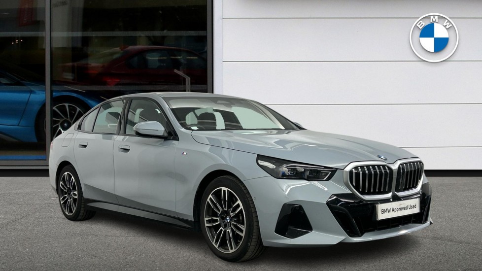 BMW 5 Series listing photo