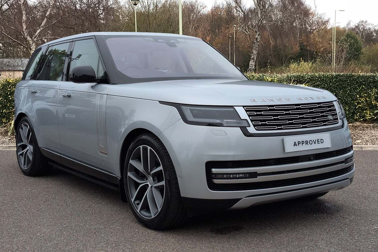 Land Rover Range Rover listing photo