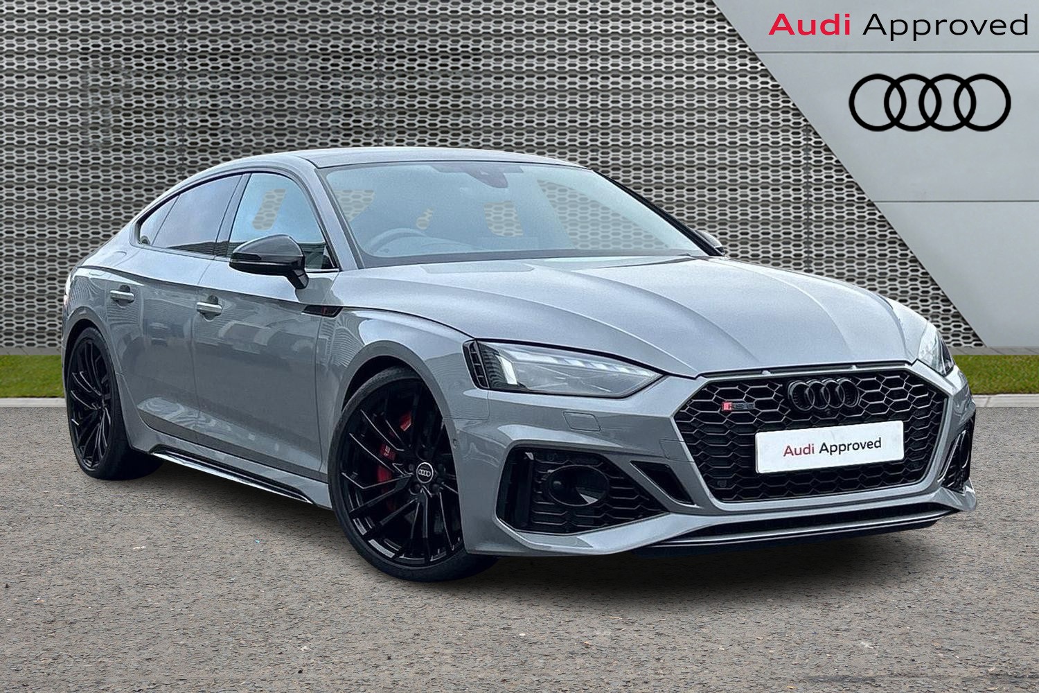 Audi RS5 listing photo
