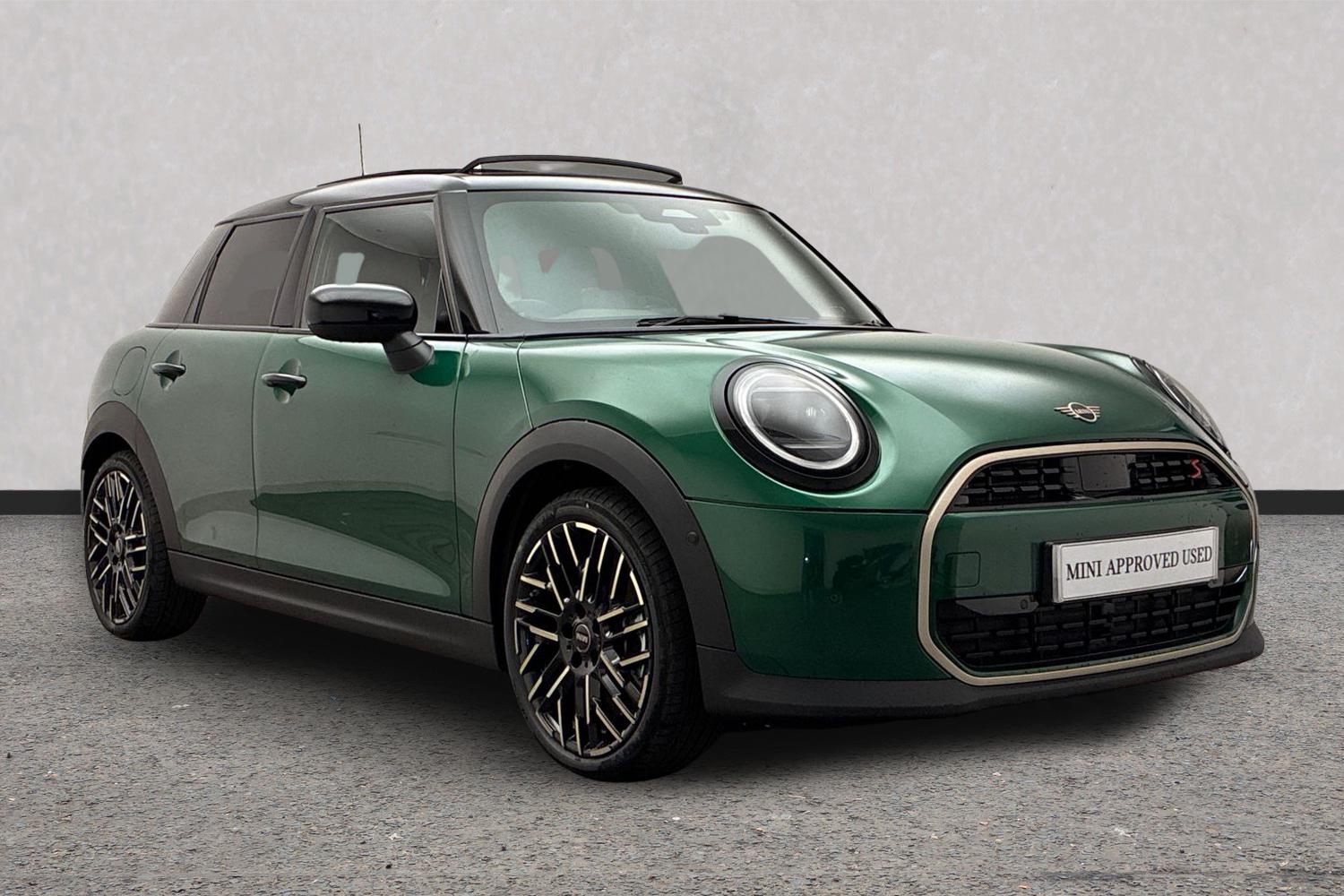 MINI Cooper listing photo